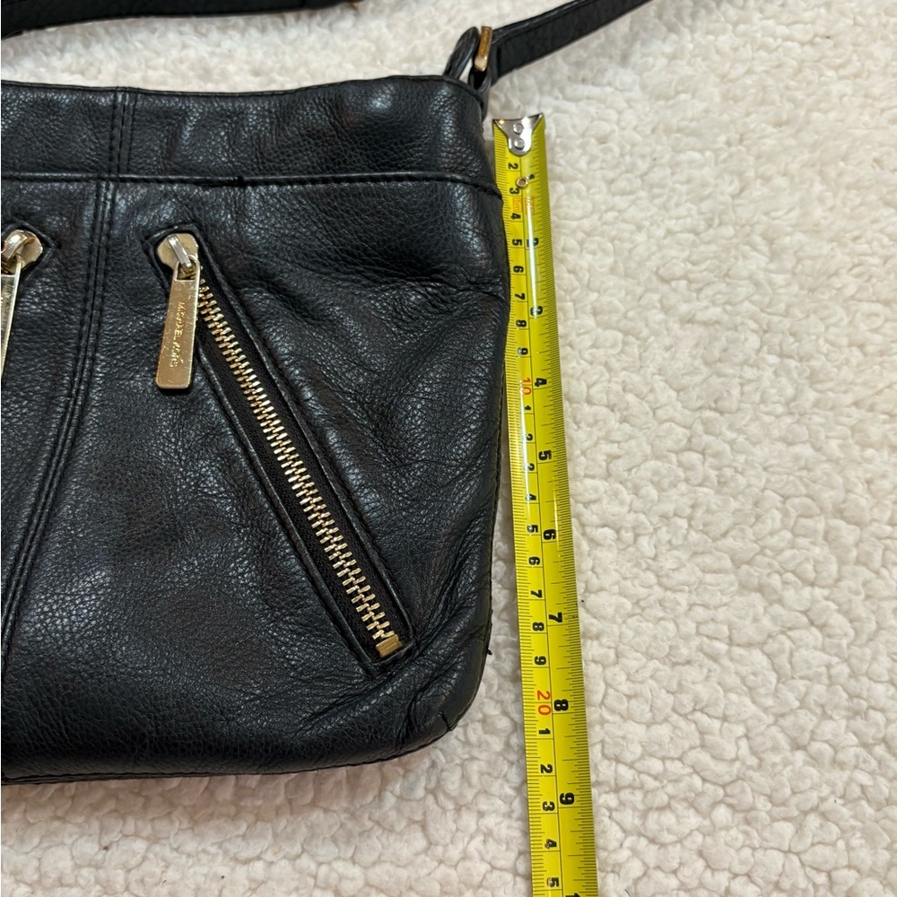 MICHAEL KORS | Black Leather Crossbody Bag - Picture 12 of 13
